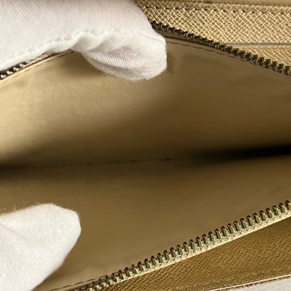 Louis Vuitton Damier Azur Sarah Wallet - Picture 7 of 13